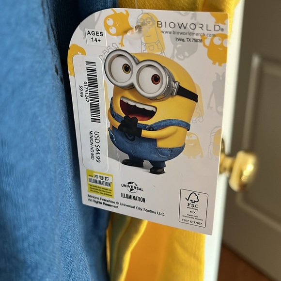 3 brand  new. minions hoodie. Sizes L/G, M/M, &  S/P 100% cotton. Mint condition - Picture 2 of 8